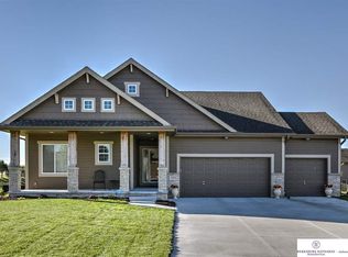 19303 I St, Omaha, NE 68135