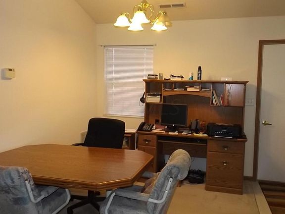 4th image of 4077 Wiston Dr