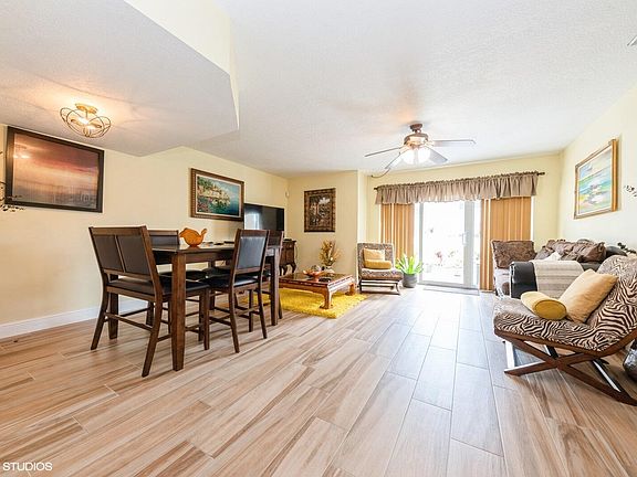 3rd image of 213 Foxtail Drive #E