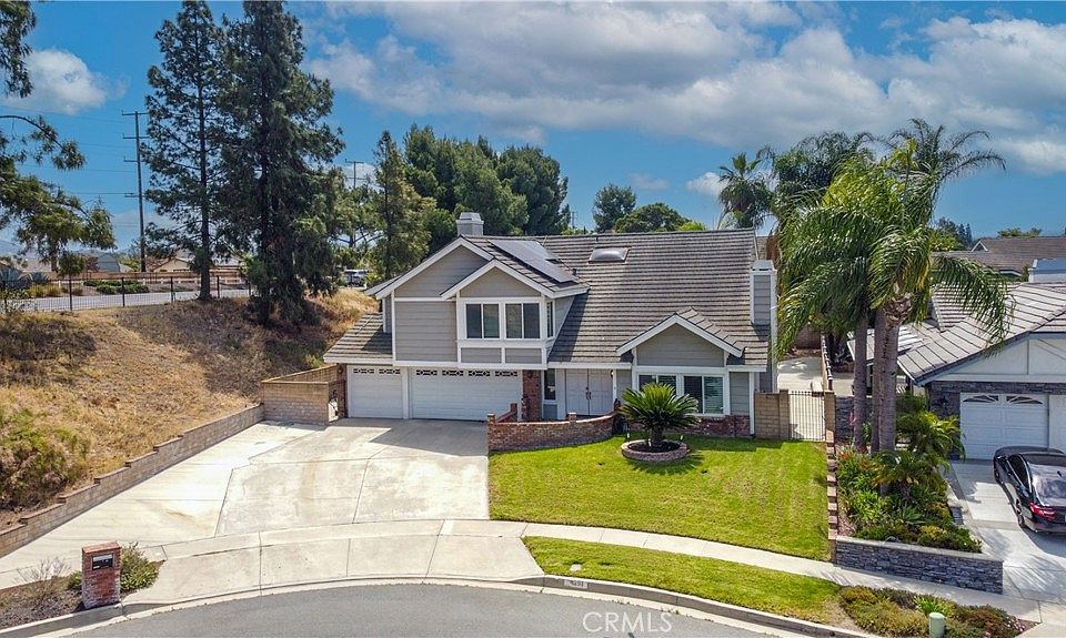 1st image of 1351 Catherine Cir