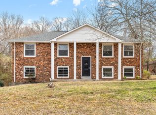 1277 Jostin Dr, Clarksville, TN 37040