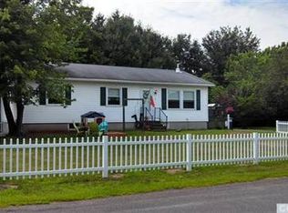 14 Imperial Ln, Stuyvesant, NY 12173