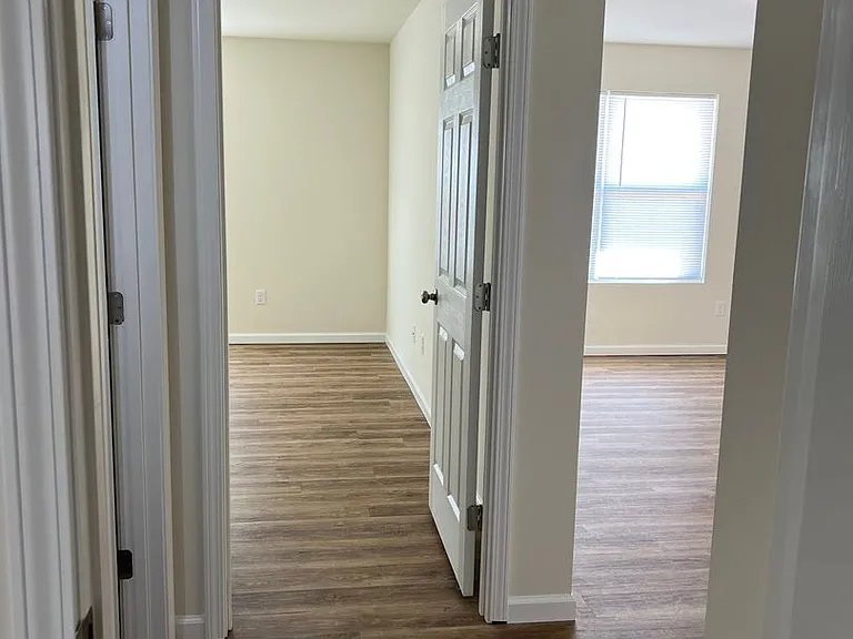 Brand New House 3 beds 2 baths with 1 car garage — Photo 39
