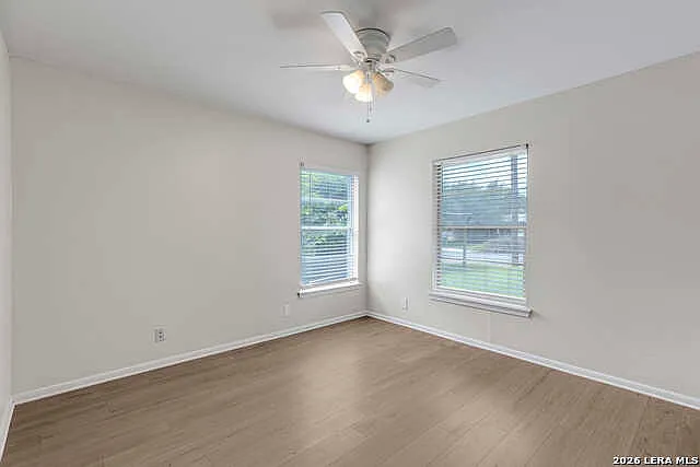 207 Middlebury Dr — Photo 11