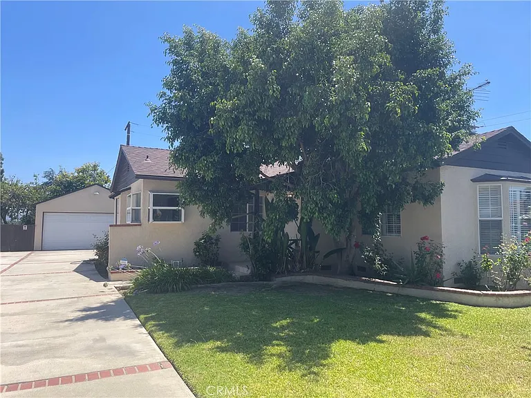 9968 Daines Dr — Photo 1