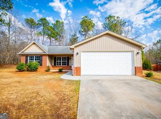 225 Mertis Ln, Carrollton, GA 30116
