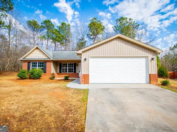 225 Mertis Ln, Carrollton, GA 30116