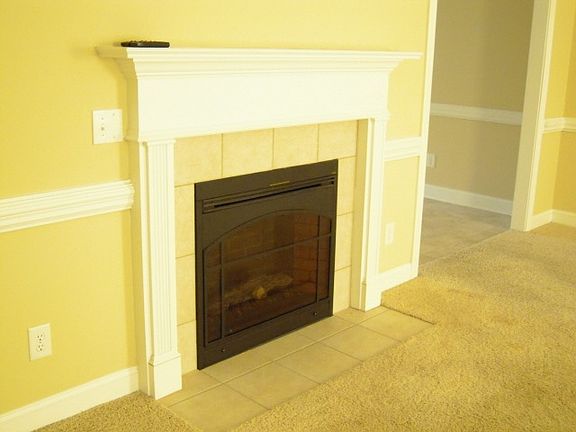 4th image of 305 S Square Dr #B
