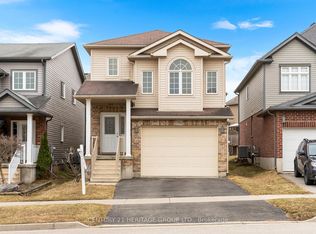 382 Woodbine Ave, Kitchener, ON N2R0A9
