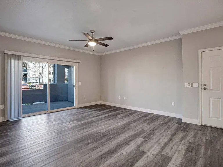 Broadleaf Apartments — Photo 66