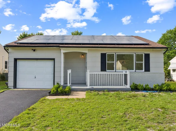 6 Eton Road, Toms River, NJ 08757