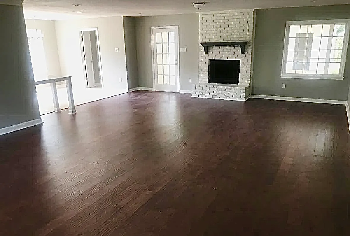 Building Photo - 1601 McHenry Cir E