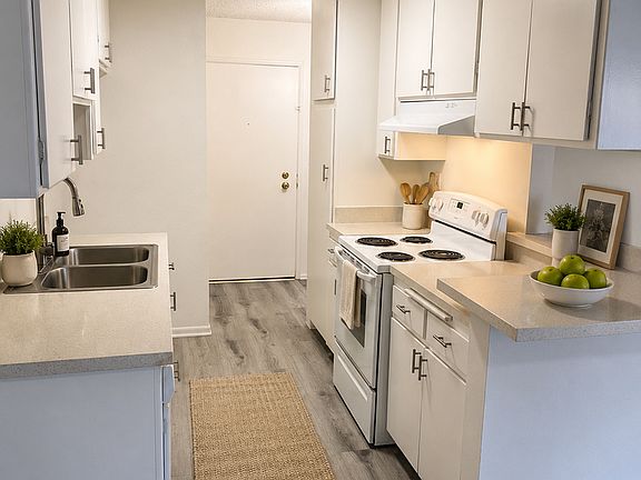 2nd image of 4424 Woodman Ave APT 106