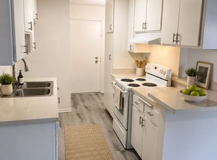 Woodpark, Sherman Oaks, CA 91423