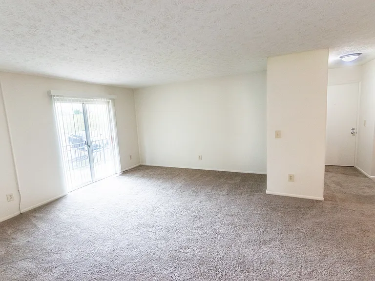 Blue Grass Manor — Photo 143