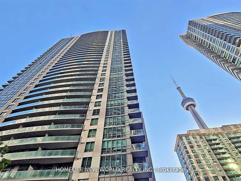 19 Grand Trunk Cres #2506 — Photo 3