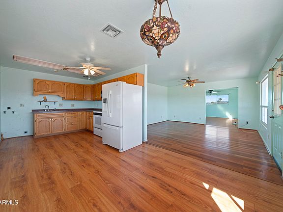 5th image of 655 S 333RD Avenue