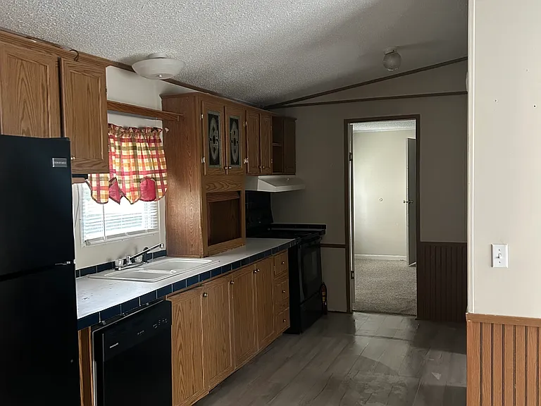 106 Carmen Ln — Photo 6