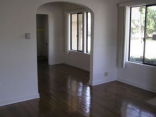 4th image of 400 E Alvarado St APT D
