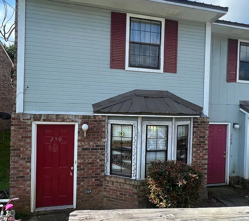 230 Edith Way