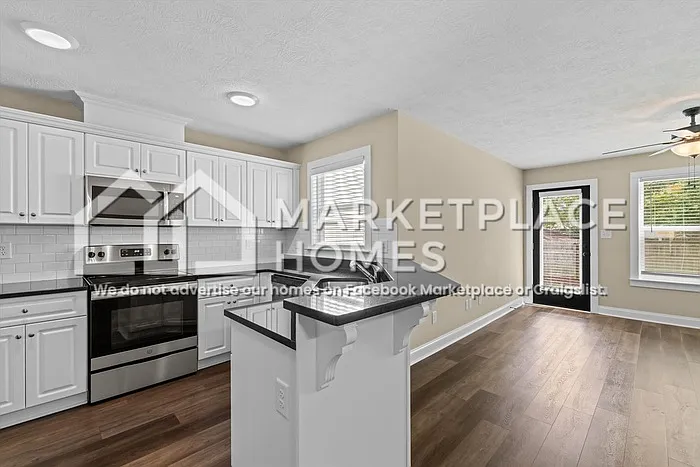 122 Downsbury Rd — Photo 14