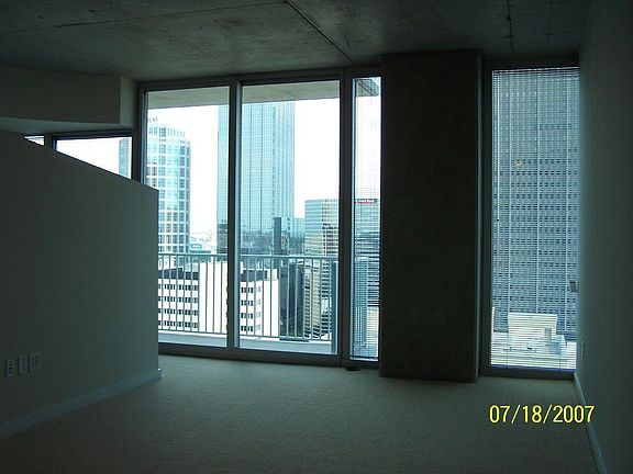 Living Room and VIEW!