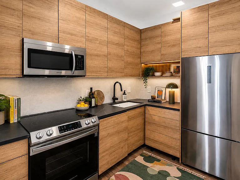 176 Quincy St #1R — Photo 3