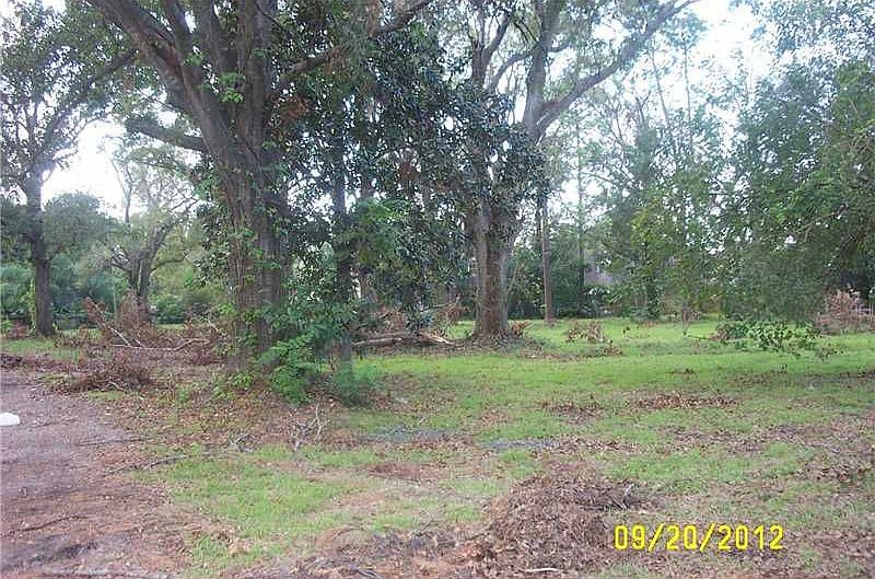 2nd image of 550 Little Farms Ave