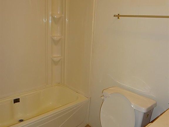 Hall bathroom 