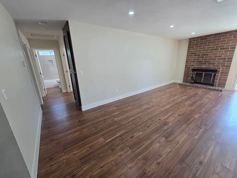 616 Placer Ln — Photo 17