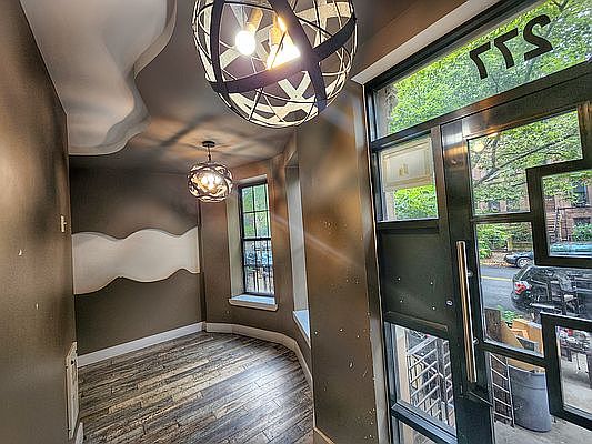 4th image of 279 Halsey St #4A