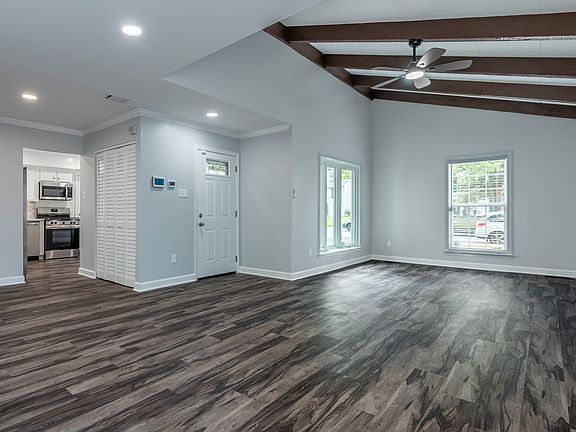 3rd image of 4112 Galesbury Ln