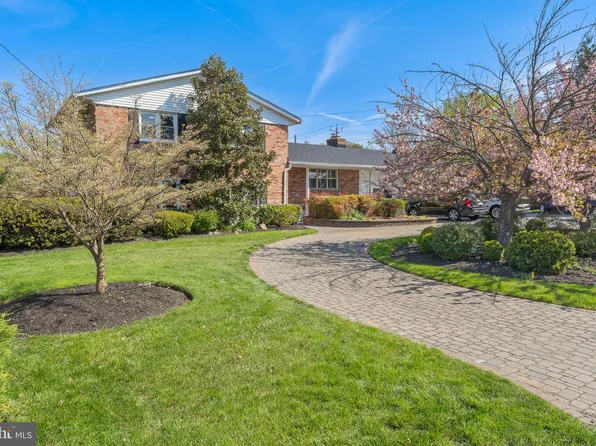 610 Valley Brook Dr, Silver Spring, MD 20904