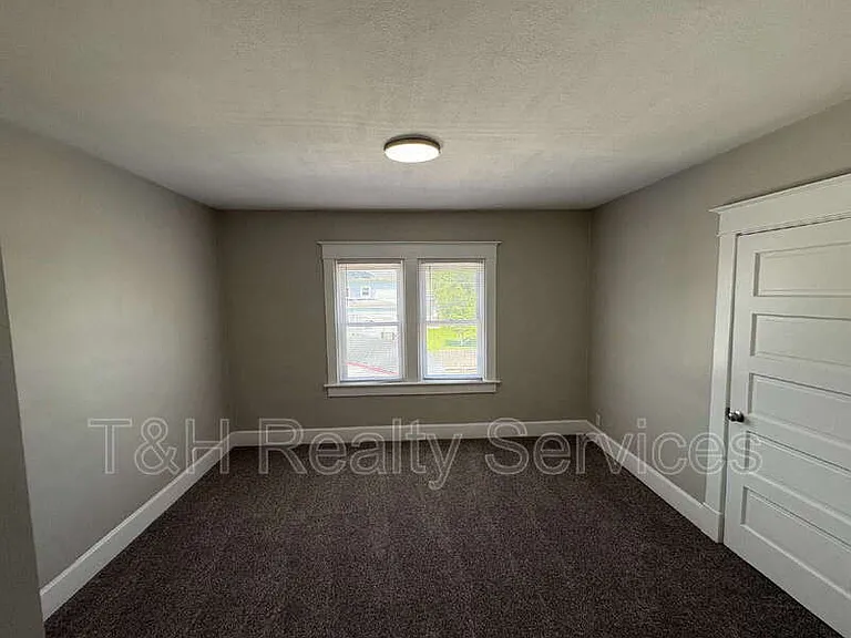 22 E Parkview Ave — Photo 17