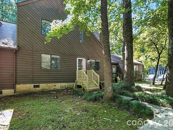 2nd image of 11231 E W T Harris Blvd