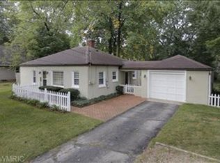 7908 Lake Wood Dr, Portage, MI 49002