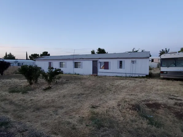 17290 E Fairway Dr, Mayer, AZ 86333