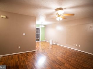 312 Grove Farm Ln, Martinsburg, WV 25404