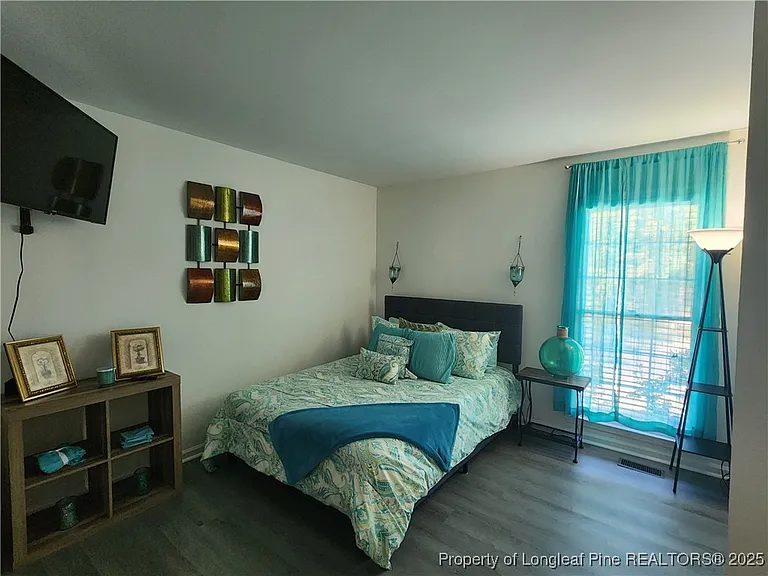 426 Georgetown Cir — Photo 16