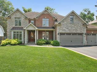 927 Pleasant Ln, Glenview, IL 60025