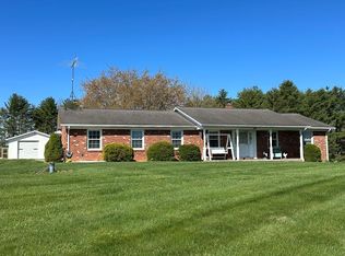 760 Breezy Ridge Rd, Woodlawn, VA 24381