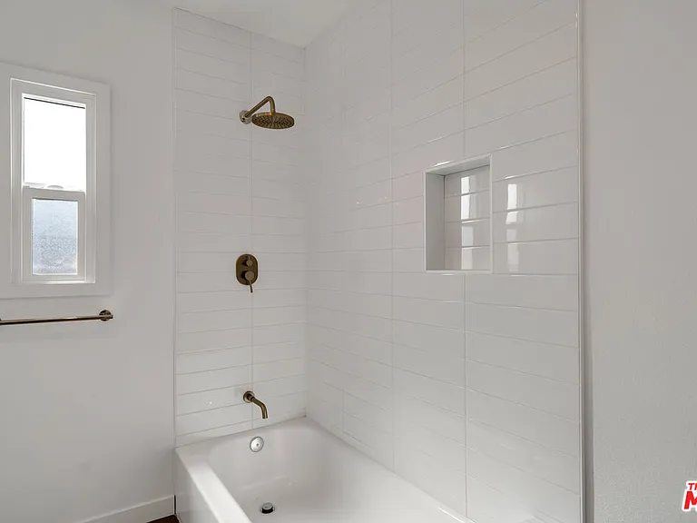 4014 W Adams Blvd #A — Photo 24