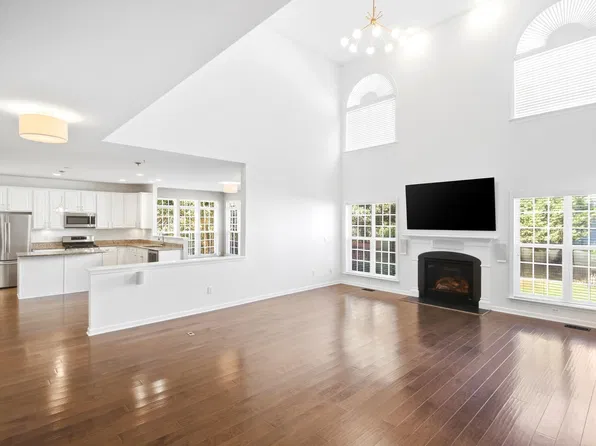 2513 Wyatt Ln, Raleigh, NC 27614