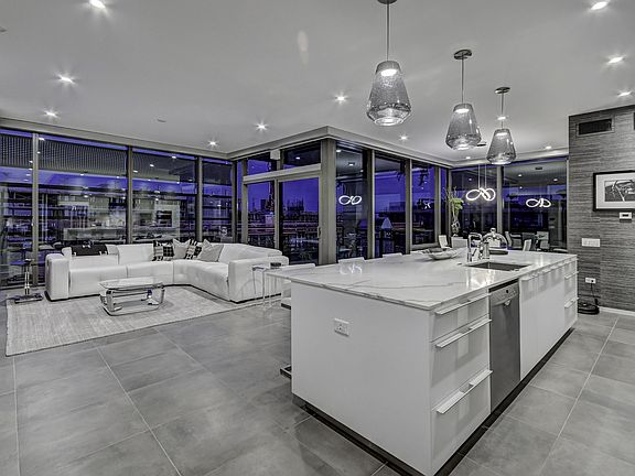 3rd image of 7120 E Kierland Blvd #1018