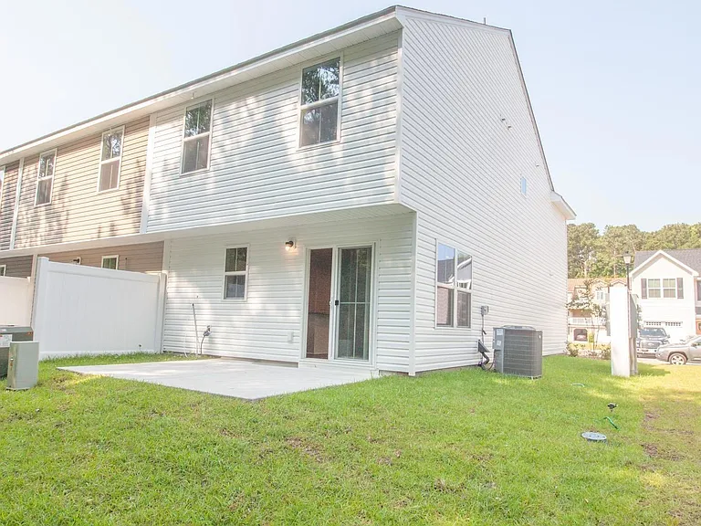 261 Christiana Ln #F — Photo 26