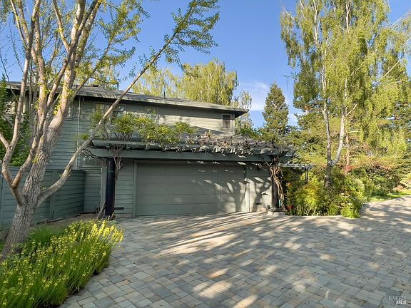 4th image of 769 Cordilleras Drive