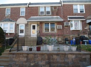 4022 Oakmont St, Philadelphia, PA 19136