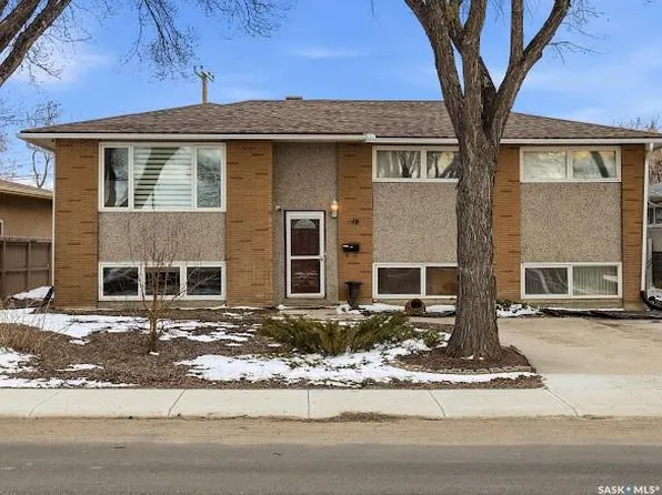 19 Dixon CRESCENT, Regina, SK S4N 1V3