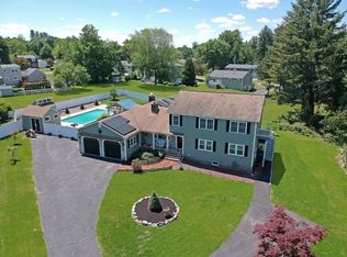 5 Coachman Ln, Methuen, MA 01844