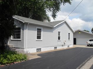 224 E North St, Lockport, IL 60441